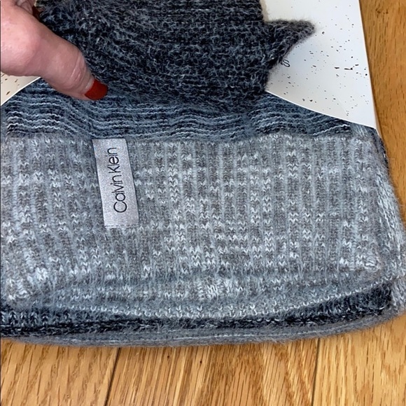 NWT Calvin Klein scarf, hat, mittens set - Picture 5 of 6